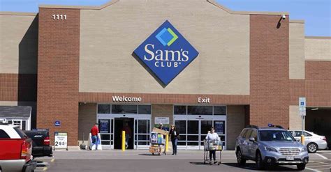 sams club hours today